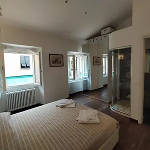 casa-mantegna.hotelitalianriviera.com/